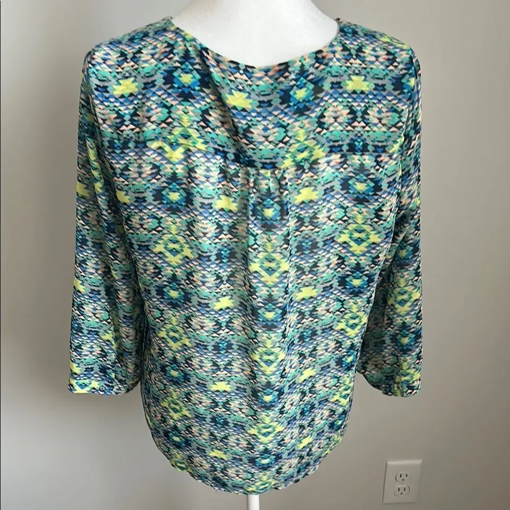 Skies Are Blue Multicolor Patterned Women's Top - Picture 3 of 5